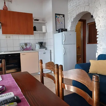 Marion Apartment Klenovica